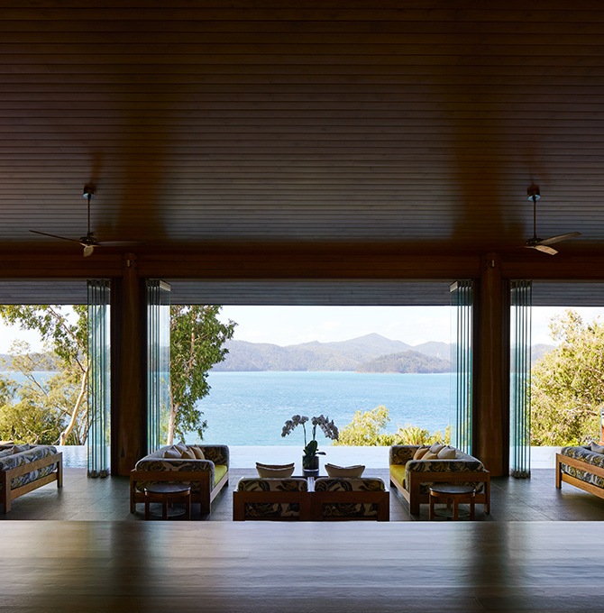 qualia Long Pavilion entrance with views of the Whitsundays 