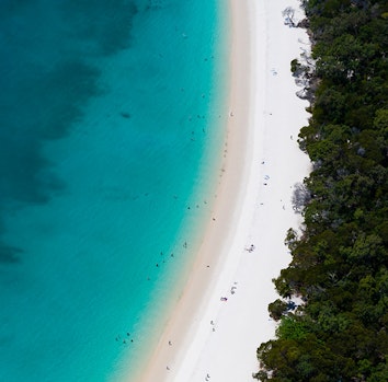 qualia aerial view showing the pure white silica sands of Whitehaven Beach on Whitsunday Island